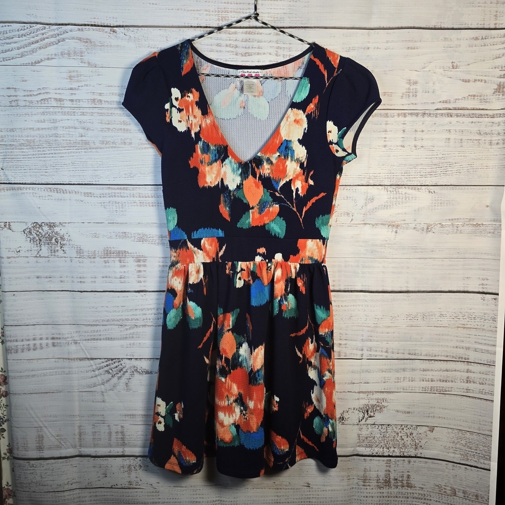 Three Pink Hearts Floral Mini Navy Dress Shortsleeve Size Medium